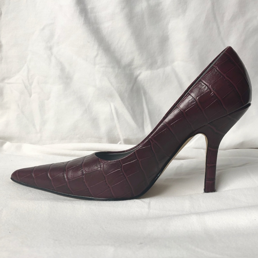 BP. Pointy Toe Heels, Burgundy Alligator Print